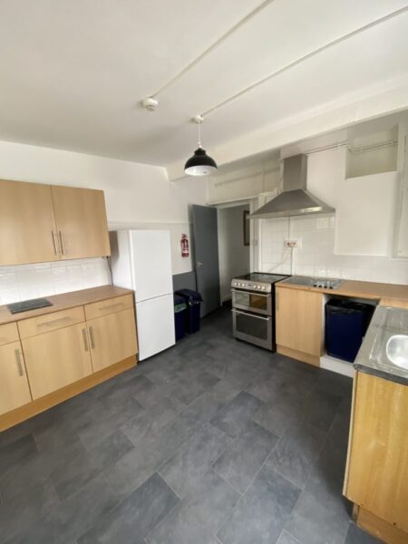 6 BED - 9 Finsbury Terrace, Brynmill, Swansea, SA2 0AH