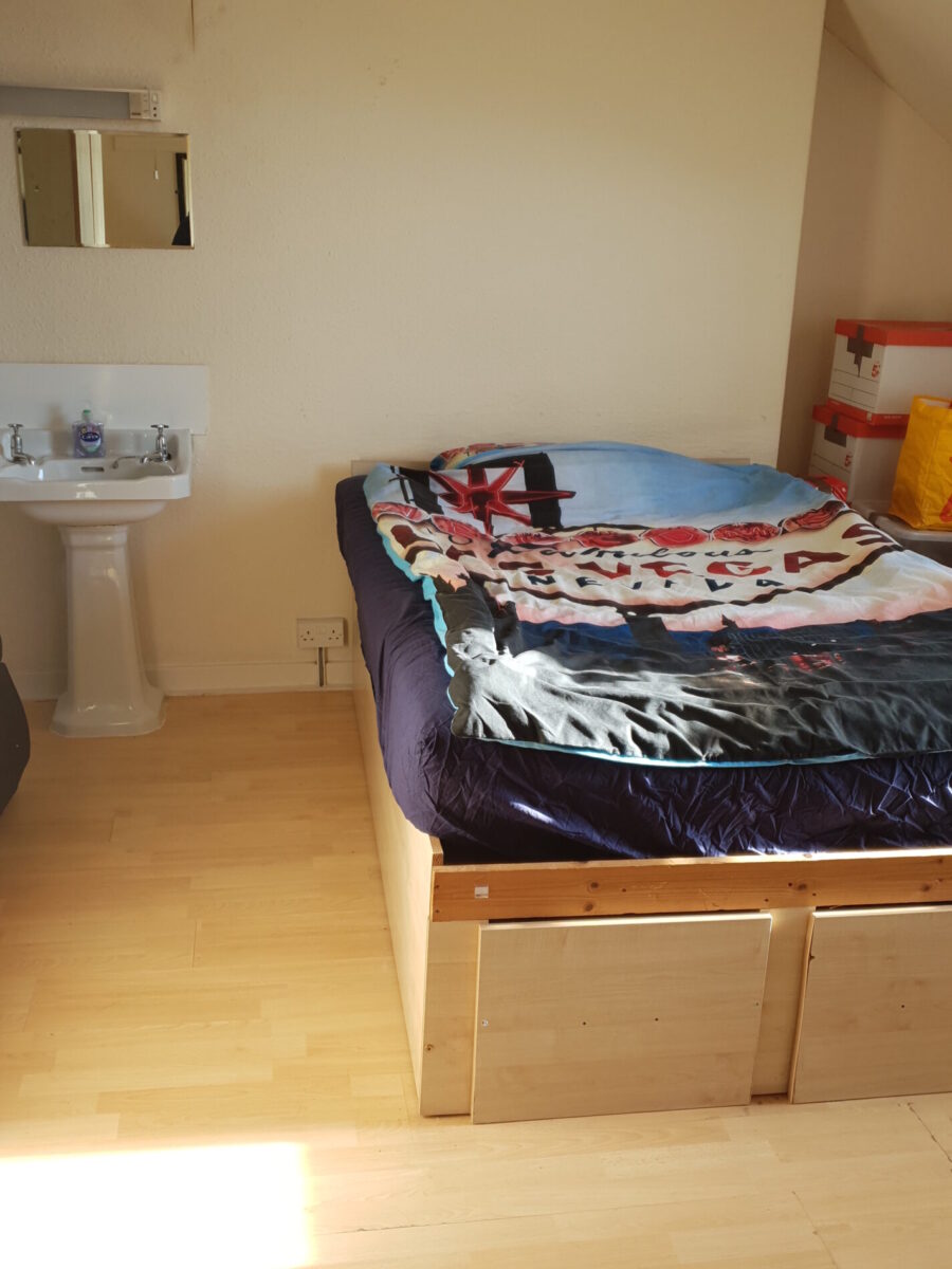 8 BED - 4 Bryn Road, Brynmill, Swansea, SA2 0AR