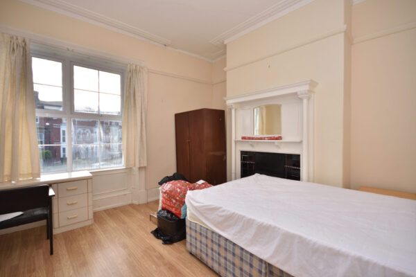 7 BED - 6 Glanmor Road, Uplands, Swansea, SA2 0PT