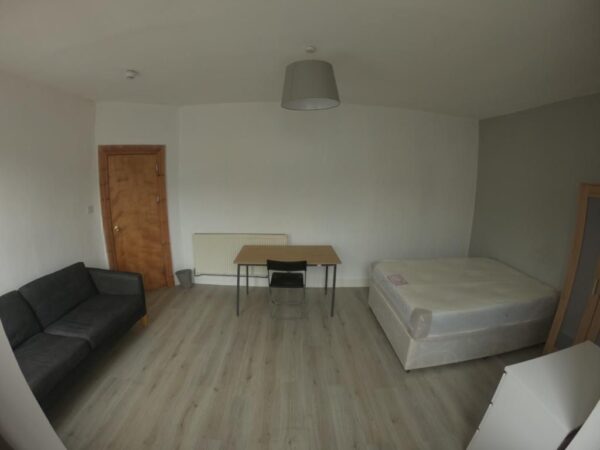 4 BED - 67A Brynymor Road, Uplands, Swansea, SA1 4JH