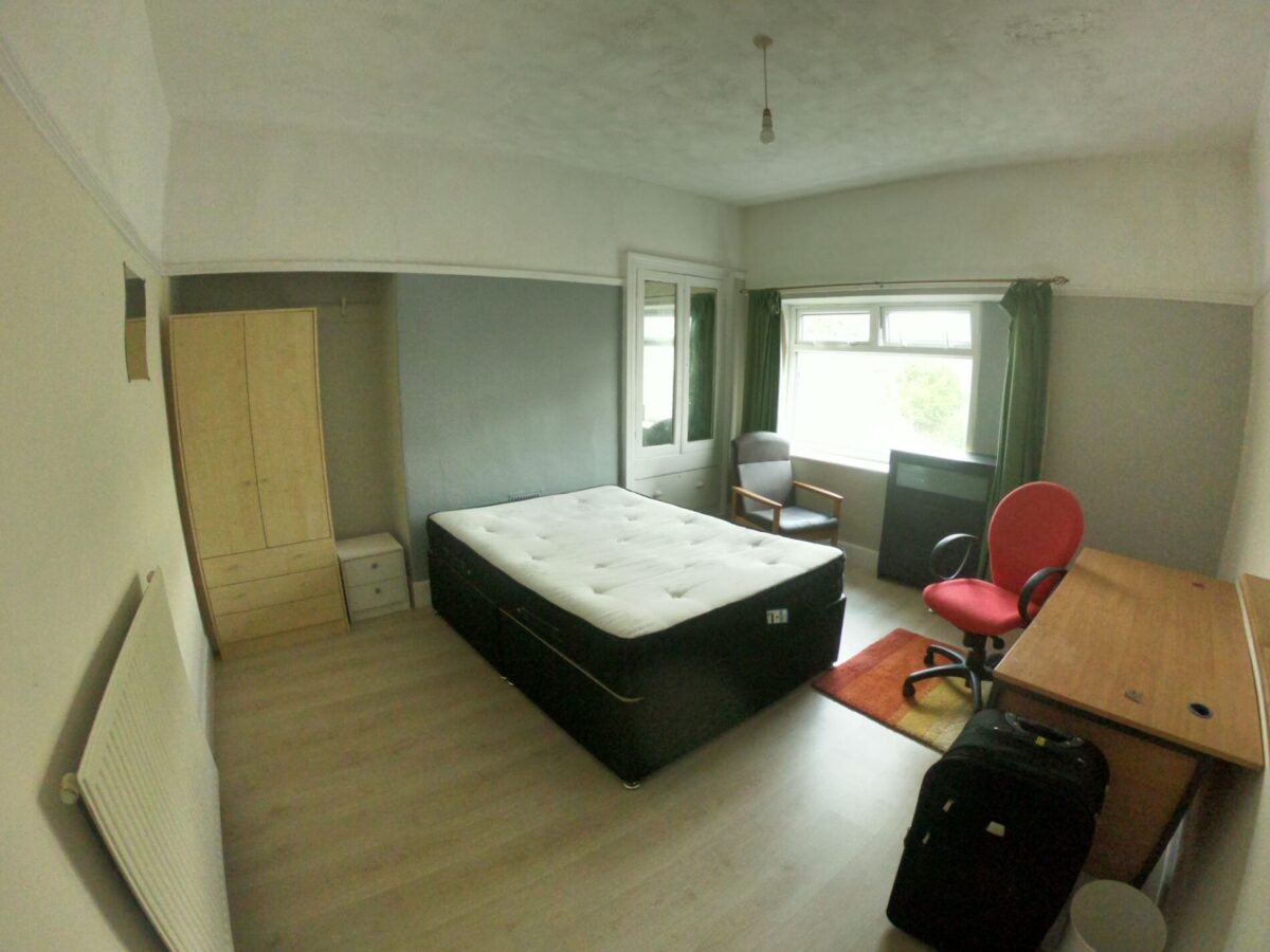 8 BED - 84 Bryn Road, Brynmill, Swansea, SA2 0AS