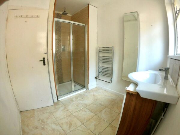 8 BED - 86 Bryn Road, Brynmill, Swansea, SA2 0AS