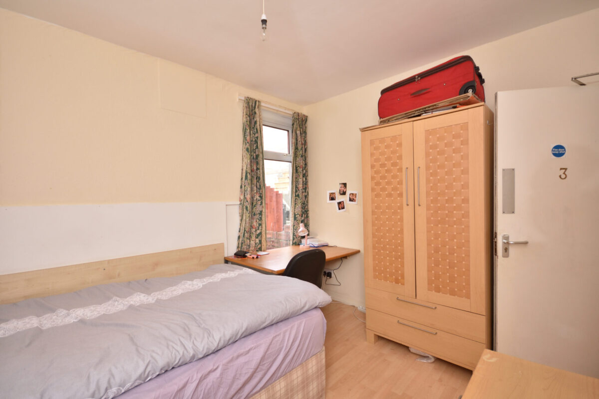 6 Bed - 31 Malvern Terrace, Brynmill, SA2 0BE