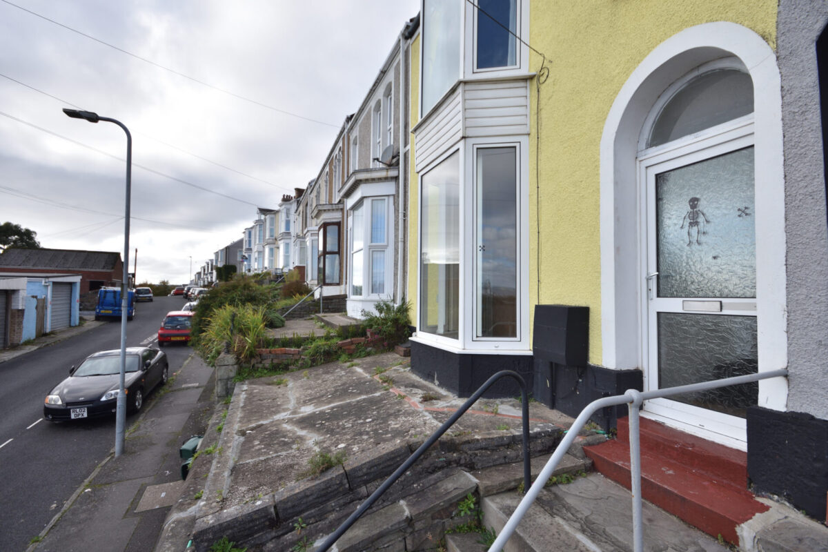 6 Bed - 31 Malvern Terrace, Brynmill, SA2 0BE