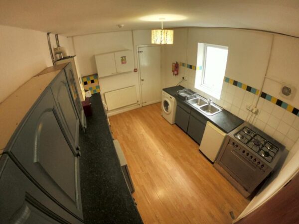 6 BED - 19 King Edward Road, Brynmill, Swansea, SA1 4LL