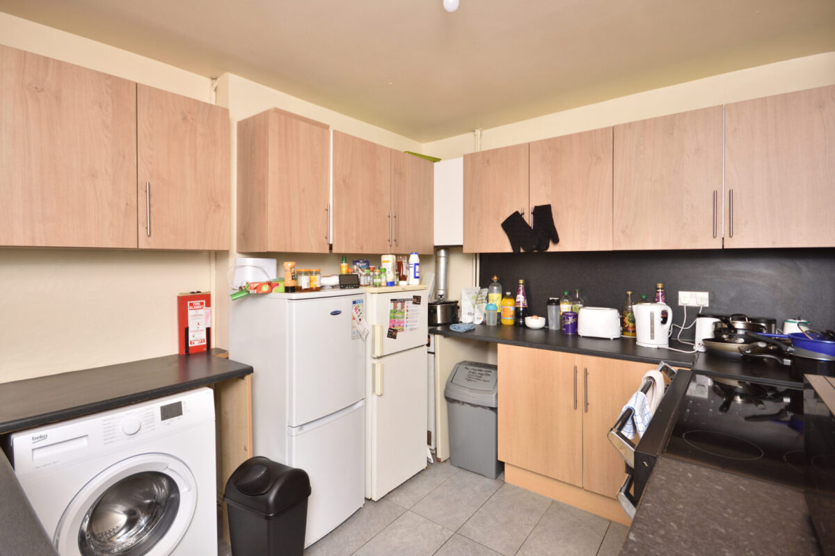 6 Bed - 31 Malvern Terrace, Brynmill, SA2 0BE