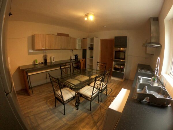 8 BED - 84 Bryn Road, Brynmill, Swansea, SA2 0AS