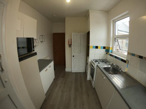 4 BED - 67A Brynymor Road, Uplands, Swansea, SA1 4JH