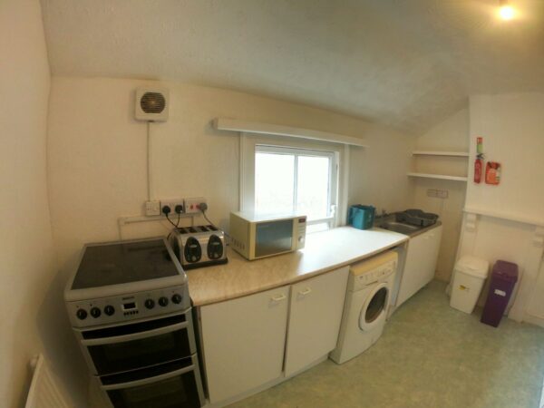 2 BED - 92 Bryn Road, Brynmill, Swansea, SA2 0AS