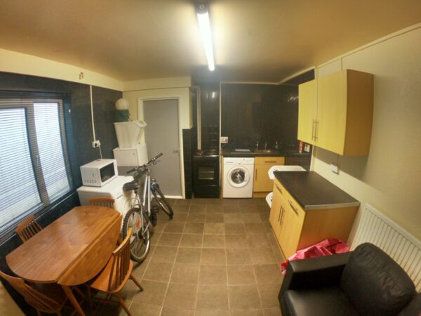 2 Bed Flat - Bryn Road, Brynmill, Swansea, SA2 0AS