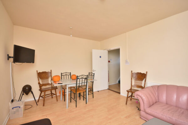 6 BED - 51 King Edward Road, Brynmill, Swansea, SA1 4LN