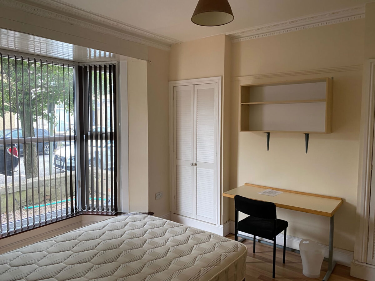 6 BED - 10 Alexandra Terrace, Brynmill, Swansea, SA2 0DU