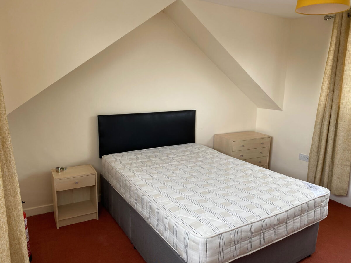 6 BED - 10 Alexandra Terrace, Brynmill, Swansea, SA2 0DU