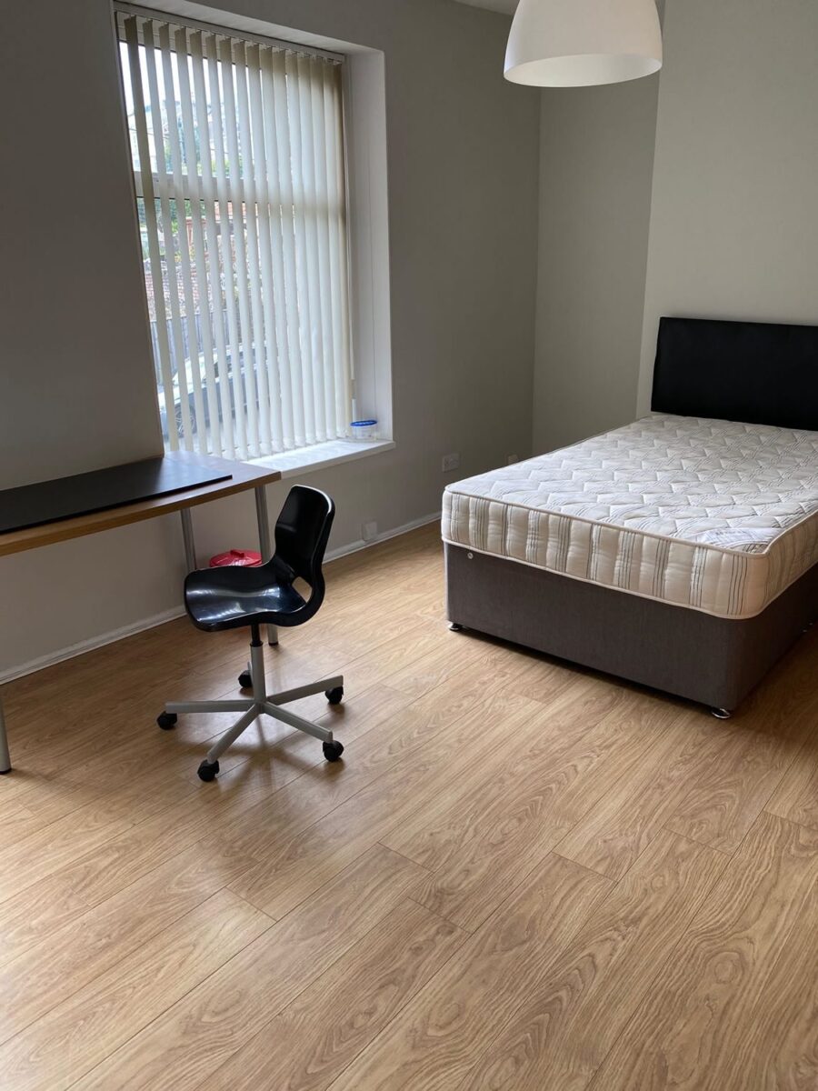 3 BED FLAT - 3 Finsbury Terrace, Brynmill, Swansea, SA2 0AH