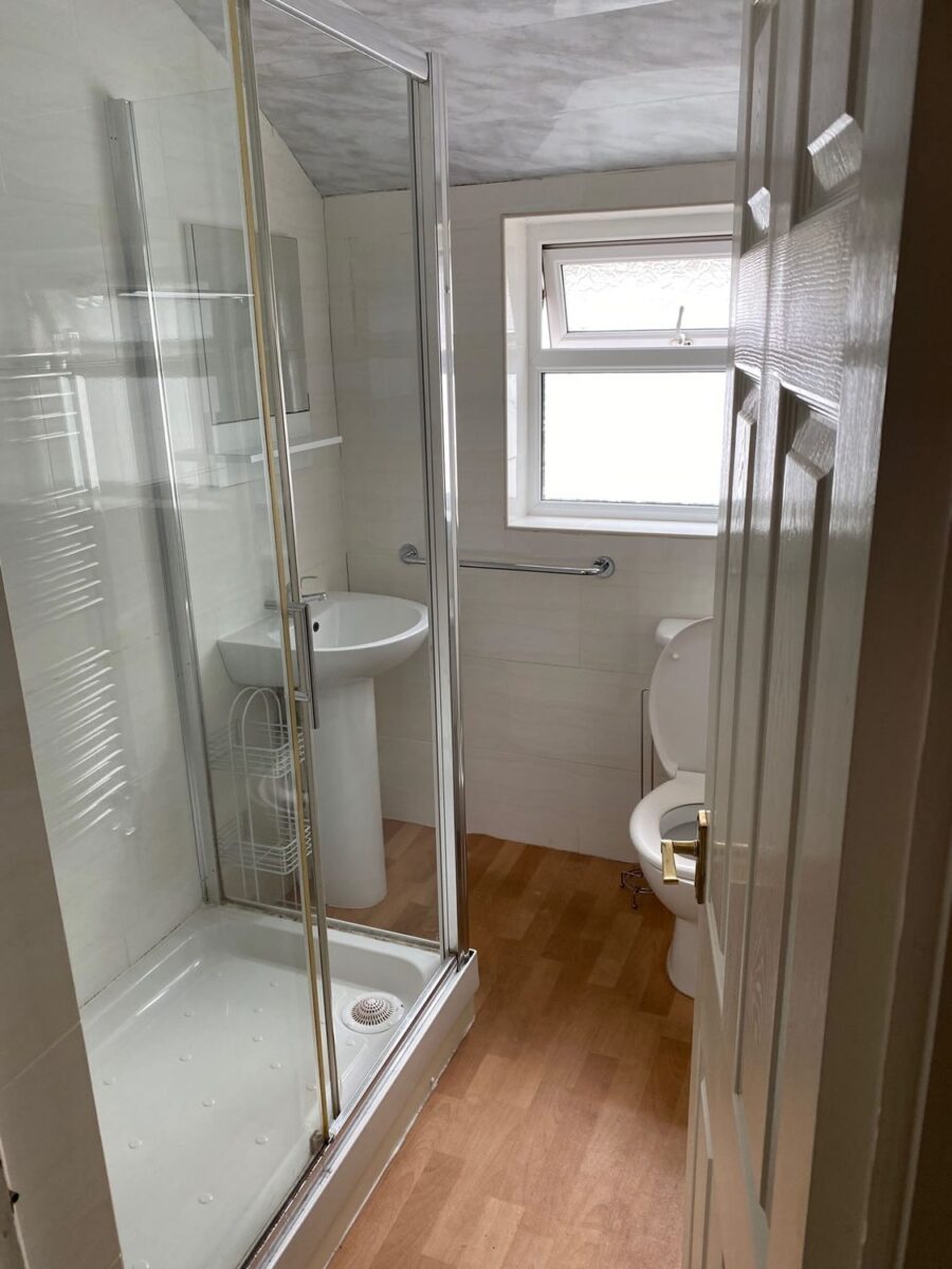 5 BED - 9 Penbryn Terrace, Brynmill, Swansea, SA2 0DA