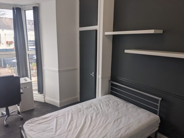 8 BED - 63A Uplands Crescent, Uplands, Swansea, SA2 0EY