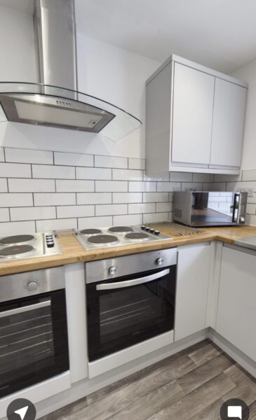 8 BED - 63A Uplands Crescent, Uplands, Swansea, SA2 0EY