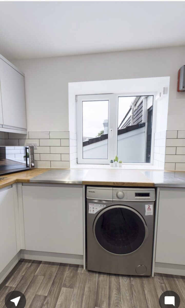 8 BED - 63A Uplands Crescent, Uplands, Swansea, SA2 0EY