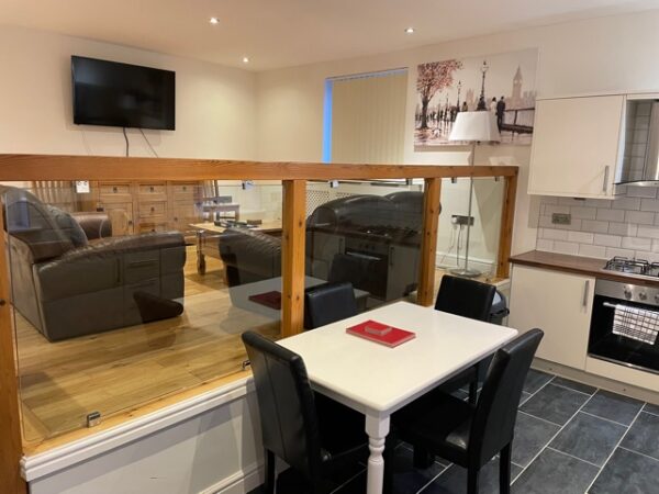 Flat B, 9 Sketty Road, Uplands, Swansea, SA2 0EU
