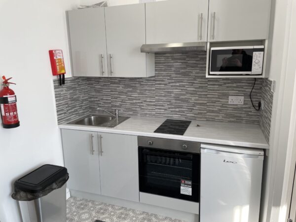 Studio Flat - 10 Brynmill Crescent, Brynmill, Swansea, SA2 0AL