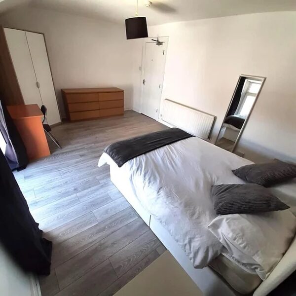 17 Brunswick Street, Brunswick, Swansea, SA1 4JP