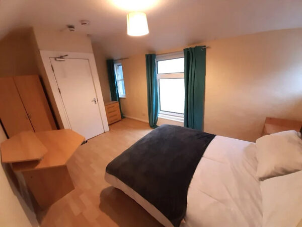 20 Rhyddings Park Road, Brynmill, Swansea, SA2 0AQ