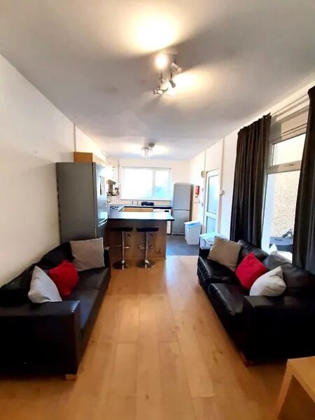 5 Richardson Road, Brynmill, Swansea, SA1 3TQ