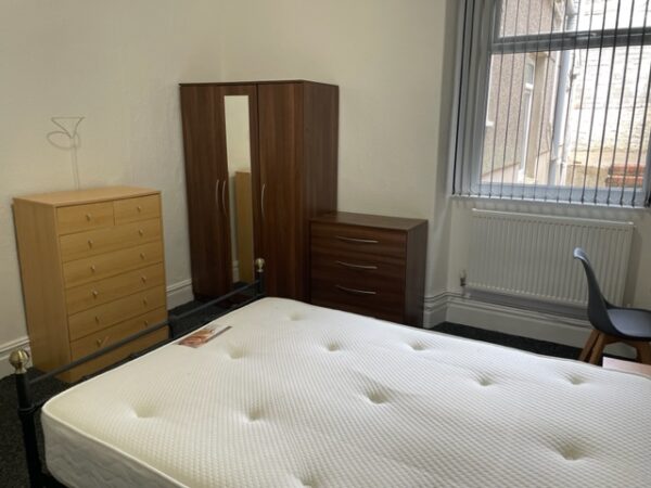 FLAT 2 - 10 Brynmill Crescent, Brynmill, Swansea, SA2 0AL