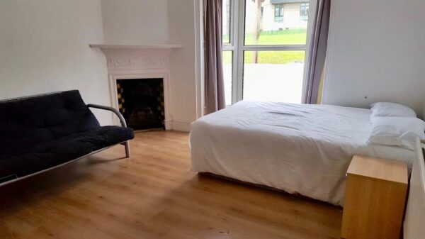5 BED - 128A Eaton Crescent, Uplands, Swansea, SA1 4QR