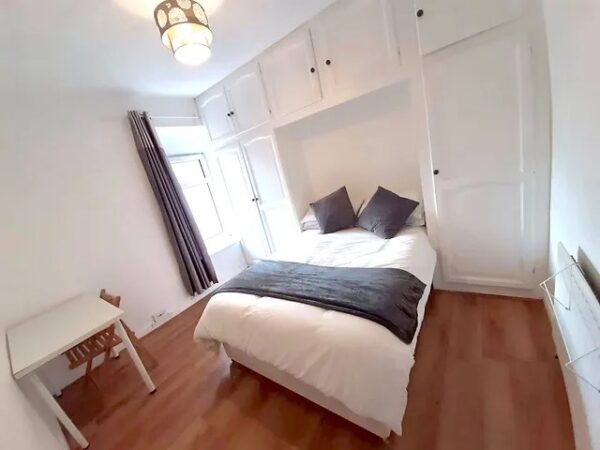 5 BED - 45 Rhyddings Park Road, Brynmill, Swansea, SA2 0AF