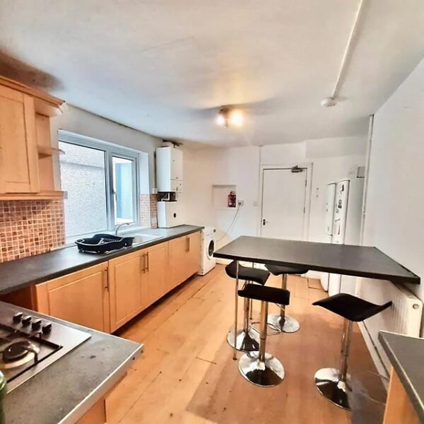 4 BED - 57 Cromwell Street, Mount Pleasant, Swansea, SA1 6EY