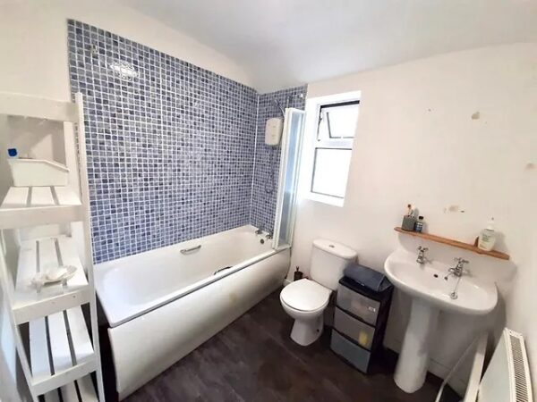 4 BED - 57 Cromwell Street, Mount Pleasant, Swansea, SA1 6EY