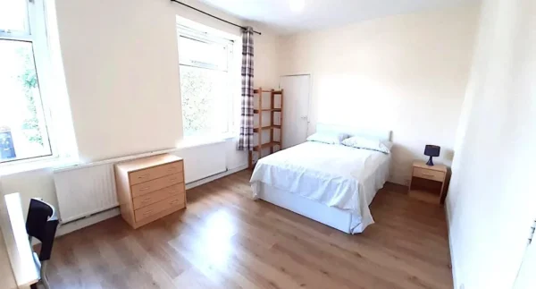 5 BED - 127 St Helens Avenue, Brynmill, Swansea, SA1 4NW