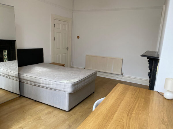 16 Pantygwydr Road, Uplands, Swansea, SA2 0JB
