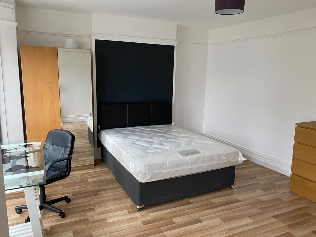 16 Pantygwydr Road, Uplands, Swansea, SA2 0JB