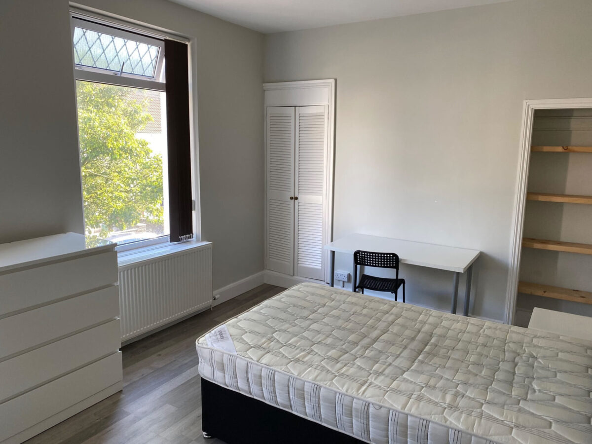 5 BED - 170 St Helens Avenue, Brynmill, Swansea, SA1 4QN
