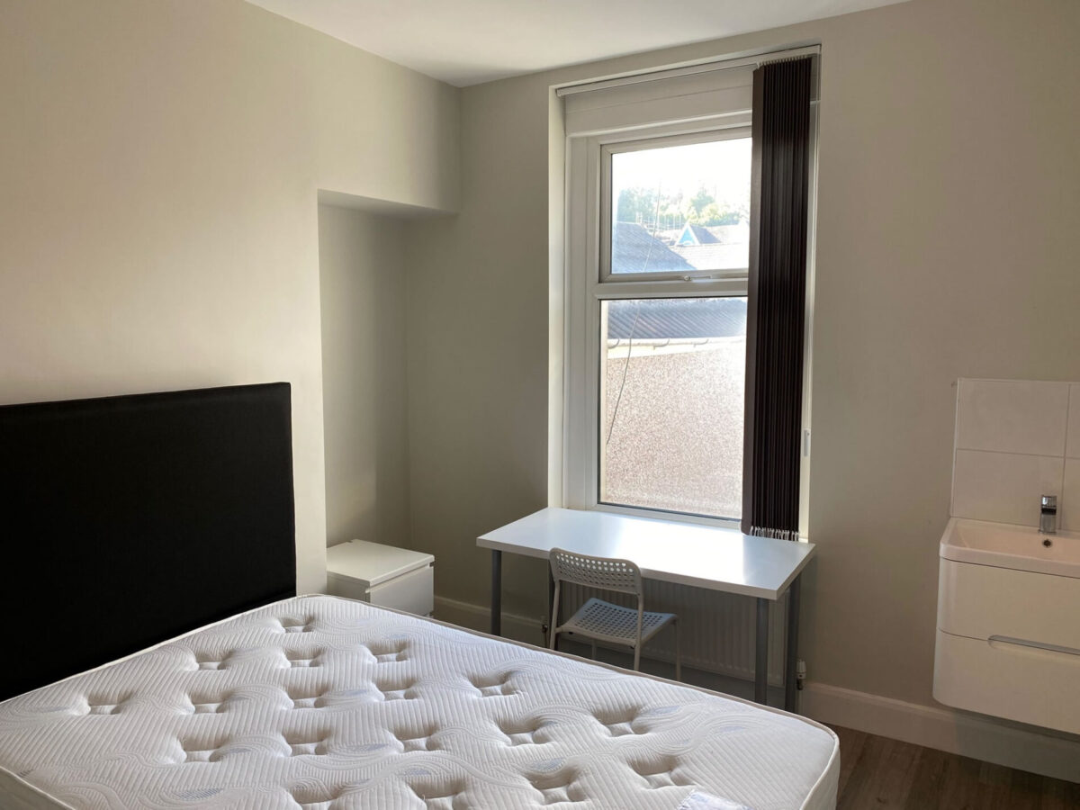 5 BED - 170 St Helens Avenue, Brynmill, Swansea, SA1 4QN