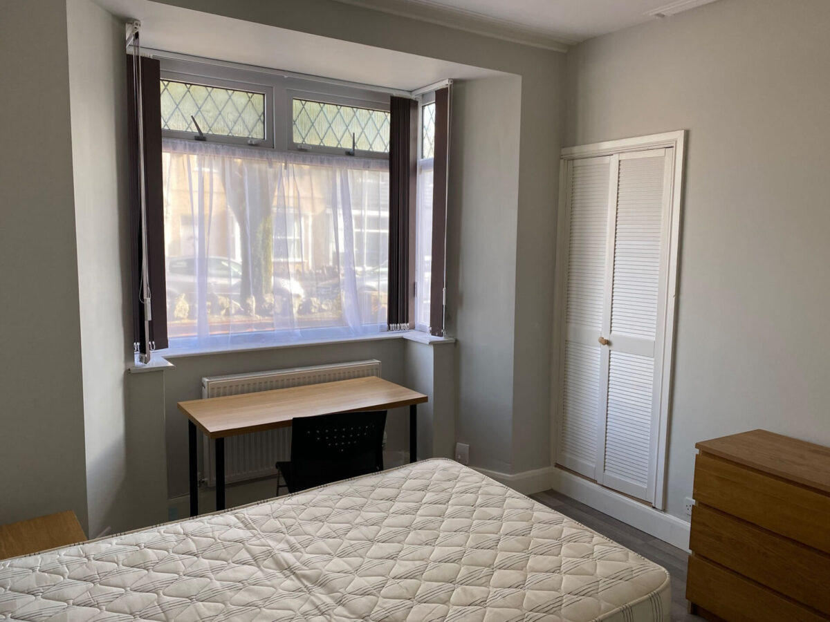 5 BED - 170 St Helens Avenue, Brynmill, Swansea, SA1 4QN