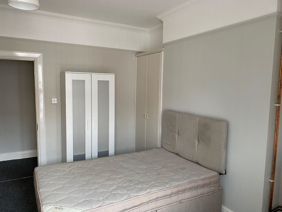 6 BED - 19 Beechwood Road, Uplands, Swansea, SA2 0HL