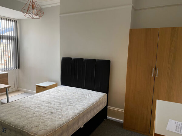 6 BED - 19 Beechwood Road, Uplands, Swansea, SA2 0HL