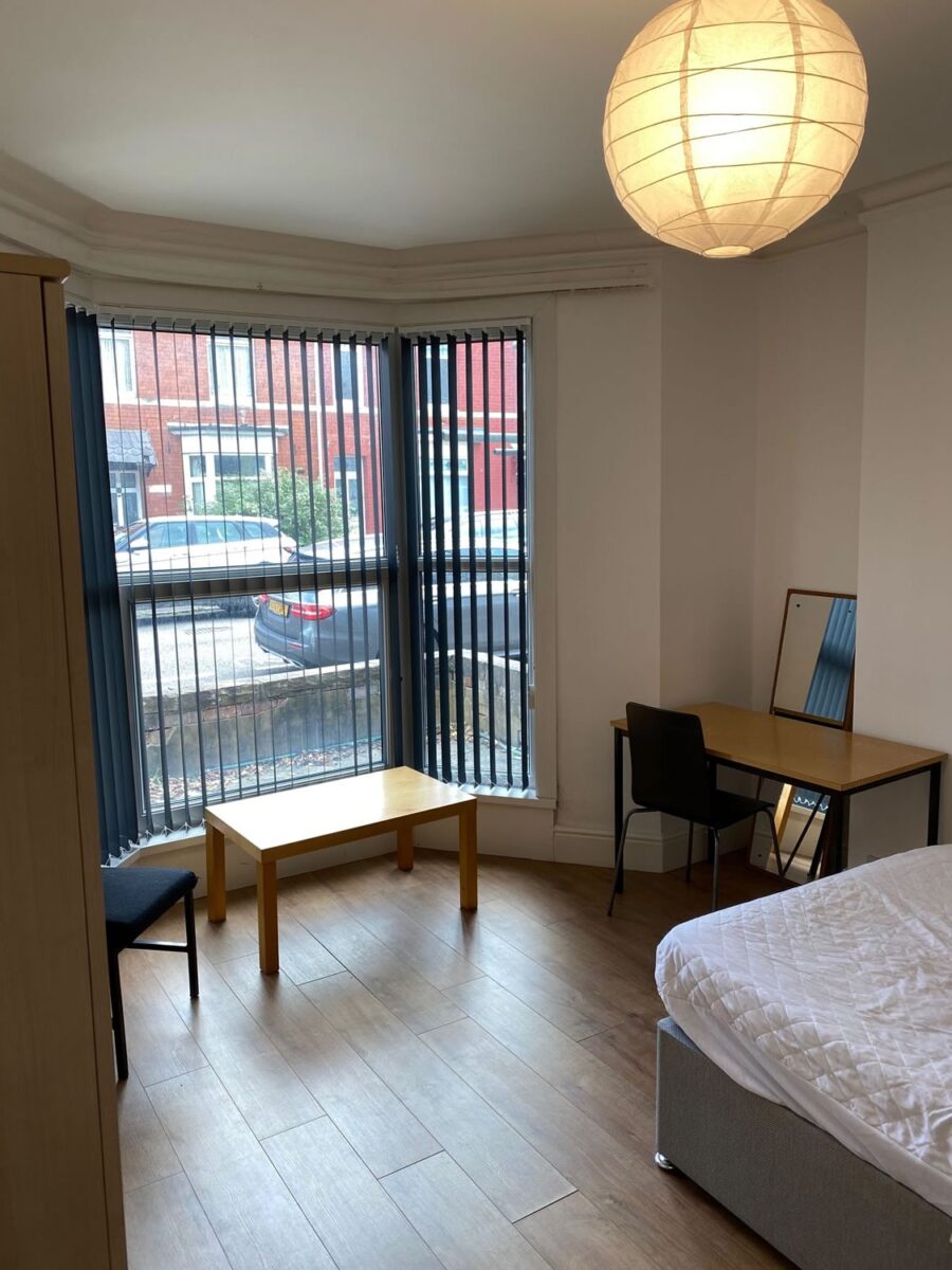 5 BED - 28 Alexandra Terrace, Brynmill, Swansea, SA2 0DU