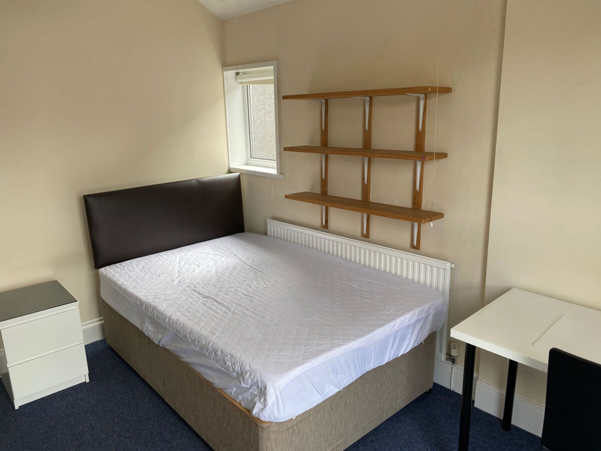 5 BED - 28 Alexandra Terrace, Brynmill, Swansea, SA2 0DU