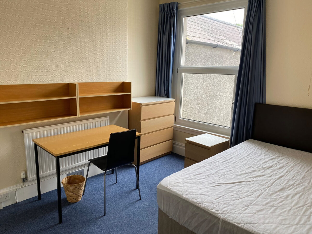 5 BED - 28 Alexandra Terrace, Brynmill, Swansea, SA2 0DU