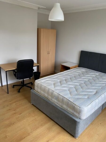 6 BED - 31 Beechwood Road, Uplands, Swansea, SA2 0JD