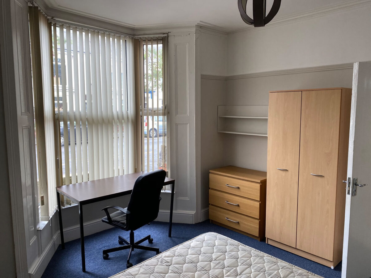 5 BED - 35 Alexandra Terrace, Brynmill, Swansea, SA2 0DU
