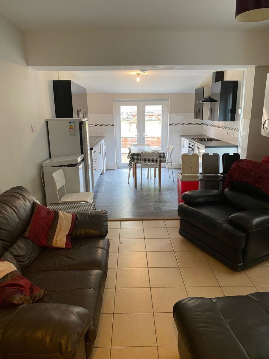 5 BED - 35 Alexandra Terrace, Brynmill, Swansea, SA2 0DU