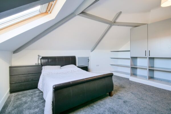 6 BED - 94 St Helens Road, Swansea, SA1 3UW