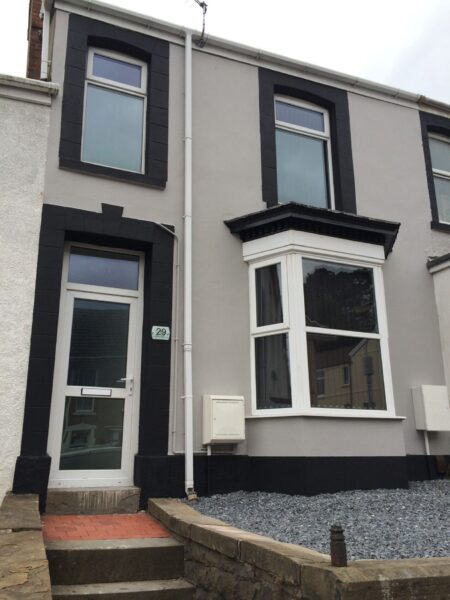 4 BED - 29 Rhyddings Park Road, Brynmill, Swansea, SA2 0AQ