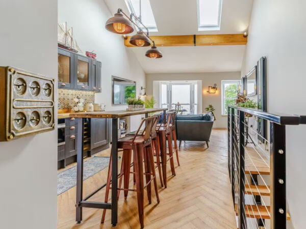 2 BED - 472 Mumbles Road, Mumbles, Swansea, SA3 4DW