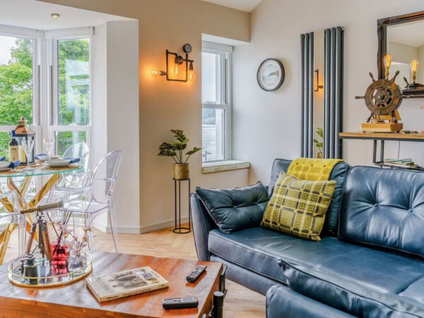 2 BED - 472 Mumbles Road, Mumbles, Swansea, SA3 4DW